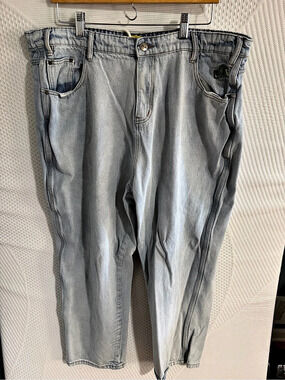 Butter Baggy Jeans Waist 42